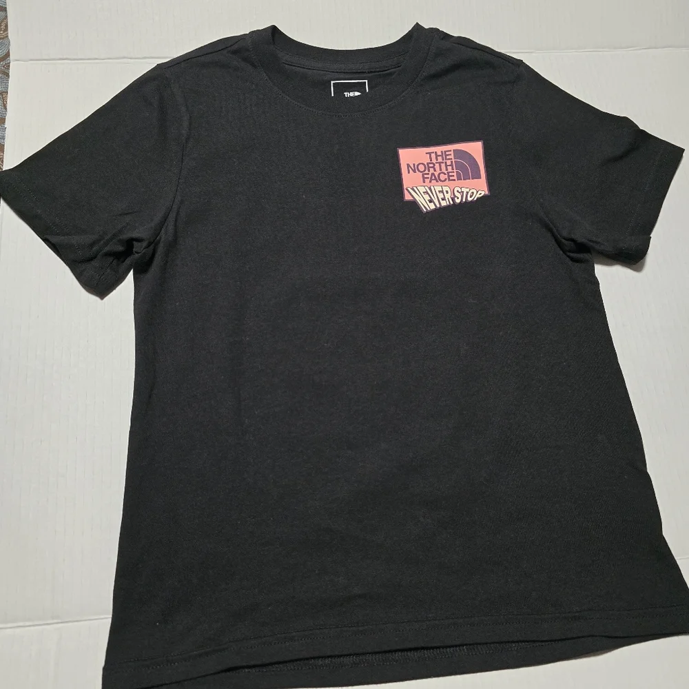 NWT The North Face Cotton Boys Graphic Tee NF0A8B1J4O91-M Black Size M (10) - Picture 3 of 10